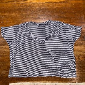 Stripped tee shirt